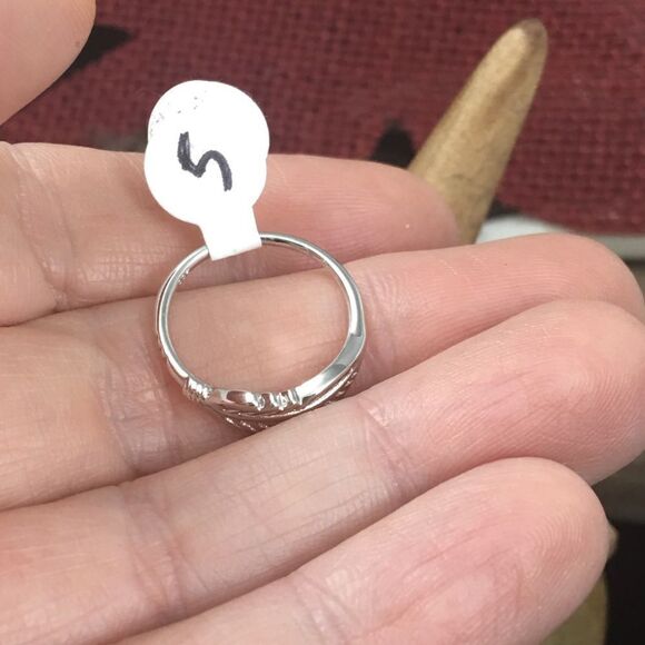 Sterling silver leaf minimalist ring - Picture 6 of 6